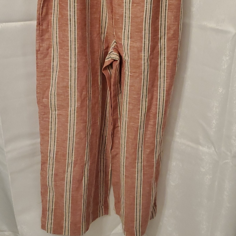 Button down Jumpsuits - Picture 4 of 4
